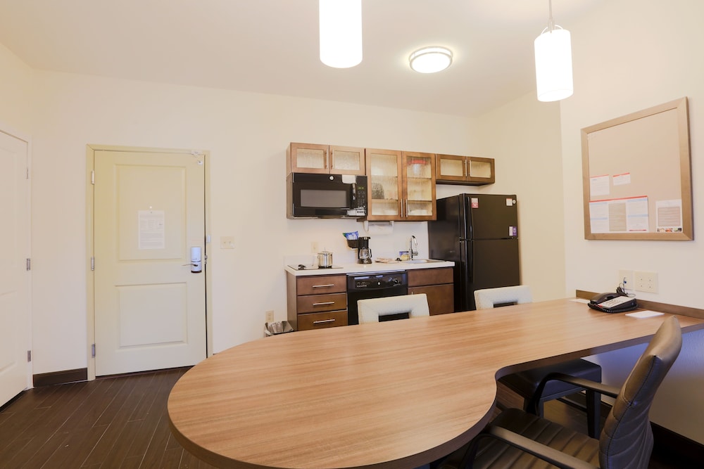 Candlewood Suites Auburn an IHG Hotel - photo 5