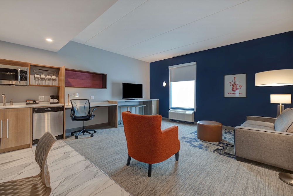 Home2 Suites Downtown Nashville Metrocenter - photo 18
