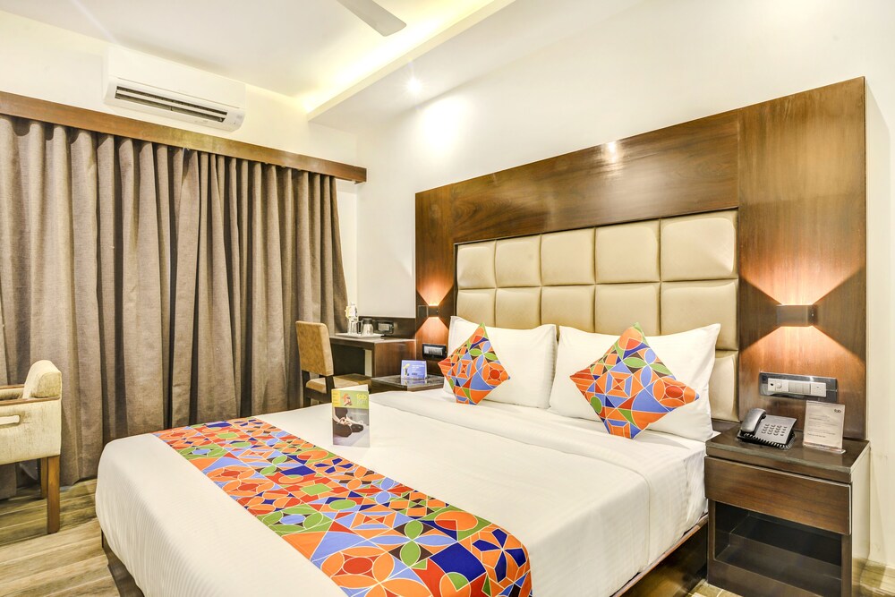 FabHotel Urban Court