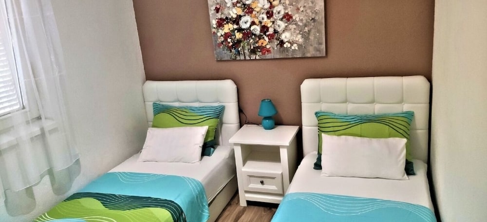 Depa Garden and Barbecue A3 in Vodice, Croatia