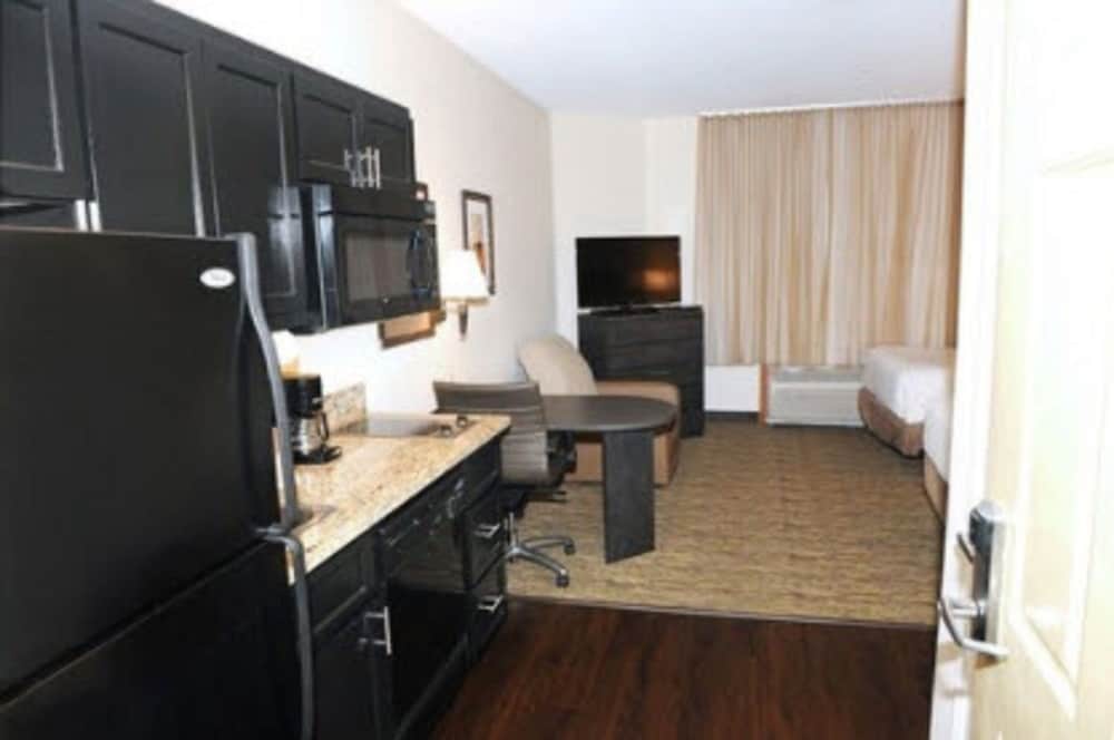 Candlewood Suites Santa Maria by IHG - photo 20