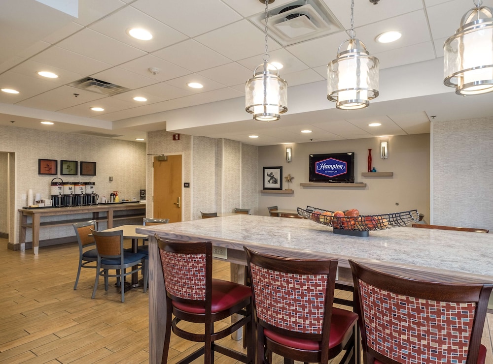 Hampton Inn Freeport Brunswick - photo 45