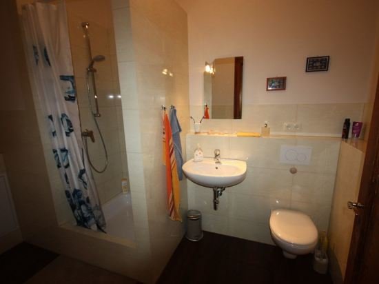 Herrenhaus Hohewarte — 4-Star Luxury Hotel in Luebeck, Germany