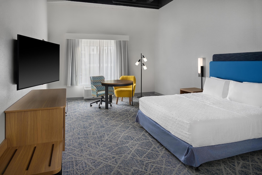 Hampton Inn by Hilton Lincoln Downtown - photo 20