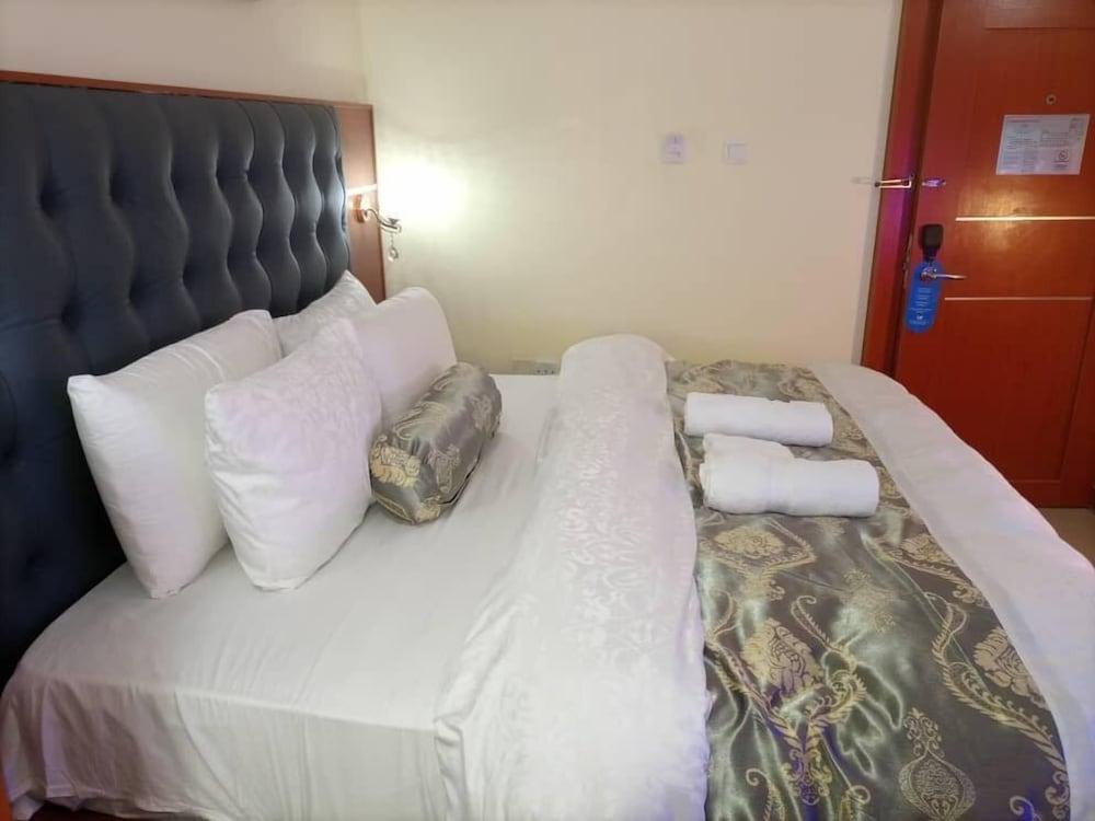 Heritage Continental Hotel — hotel in Akure