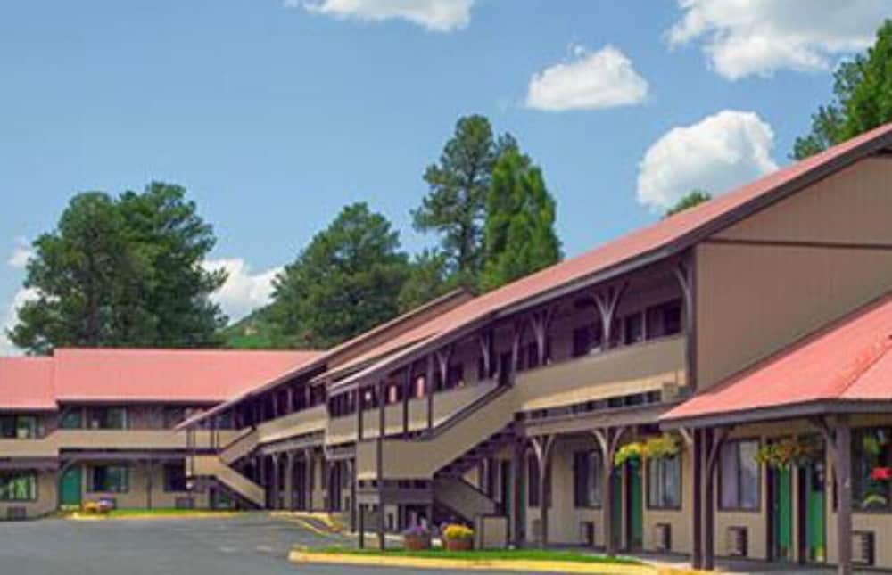 Branding Iron Motel - photo 24