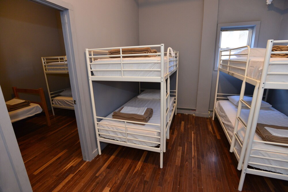 Explore Hotel & Hostel - photo 23
