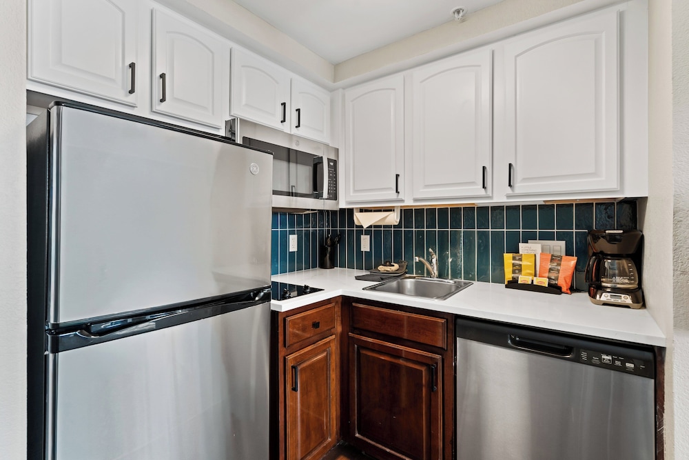 Staybridge Suites North Brunswick by IHG - photo 14