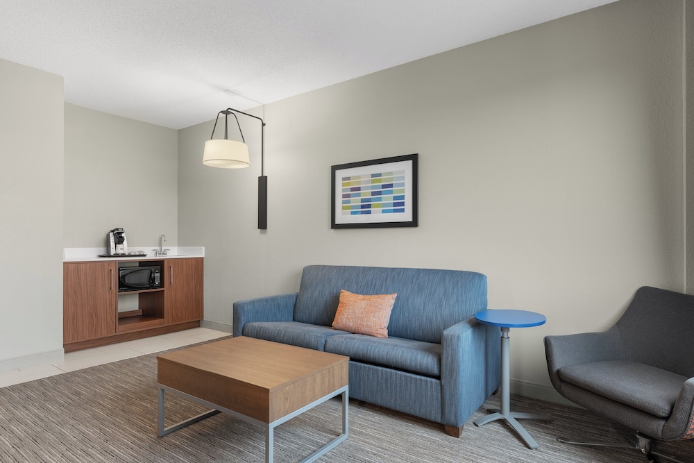 Holiday Inn Express Coralville by IHG - photo 10