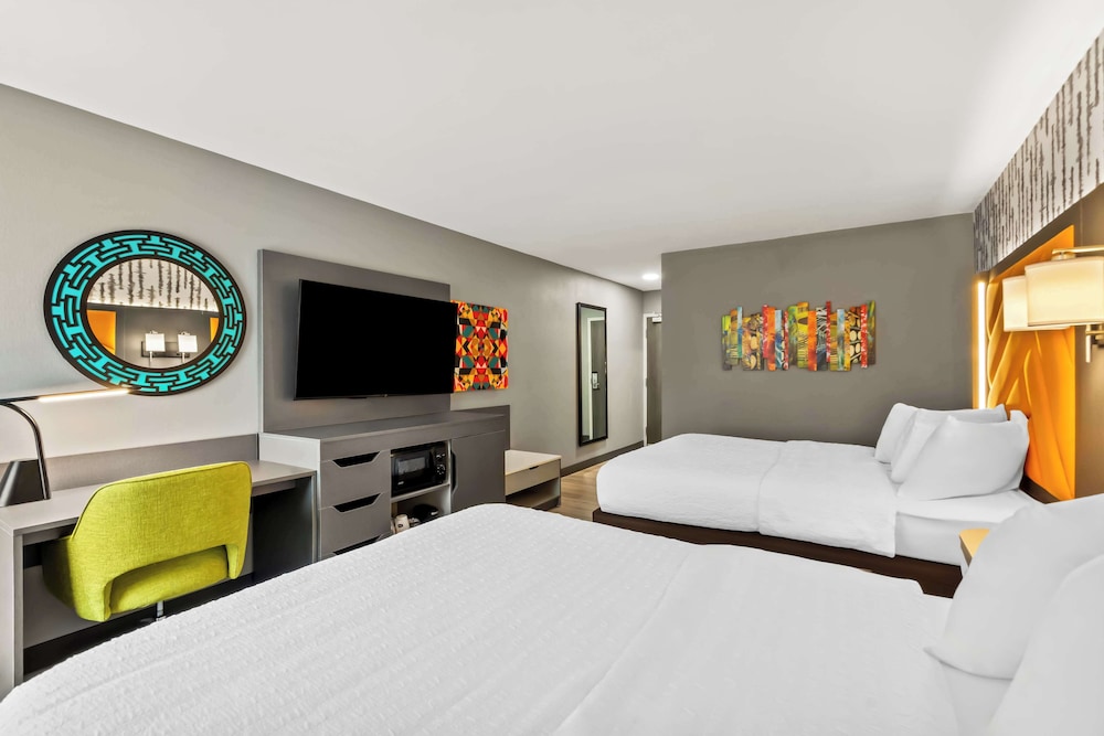 Hampton Inn Lexington Georgetown - photo 6
