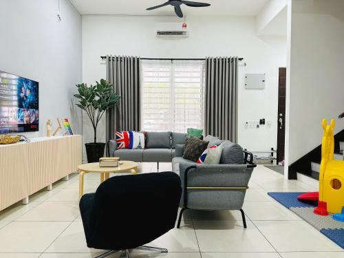 BM大山脚 Double Storey Terrace Autocity Alma Aeon Jusco Nearby in Bukit Mertajam, Malaysia