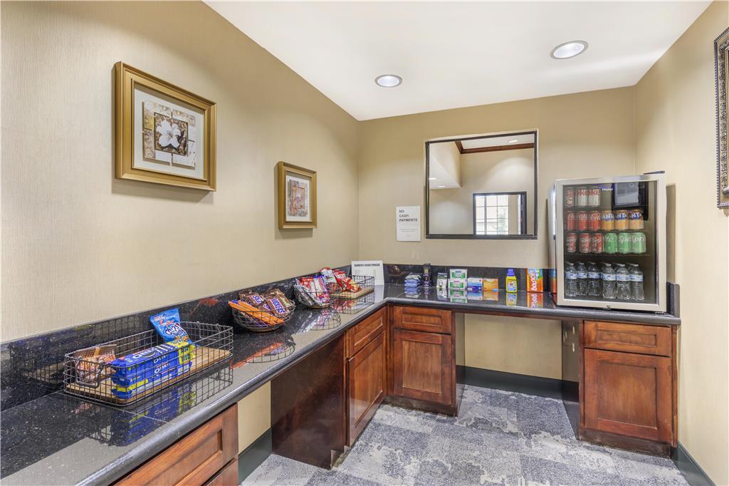 Best Western Mineola Inn - photo 32