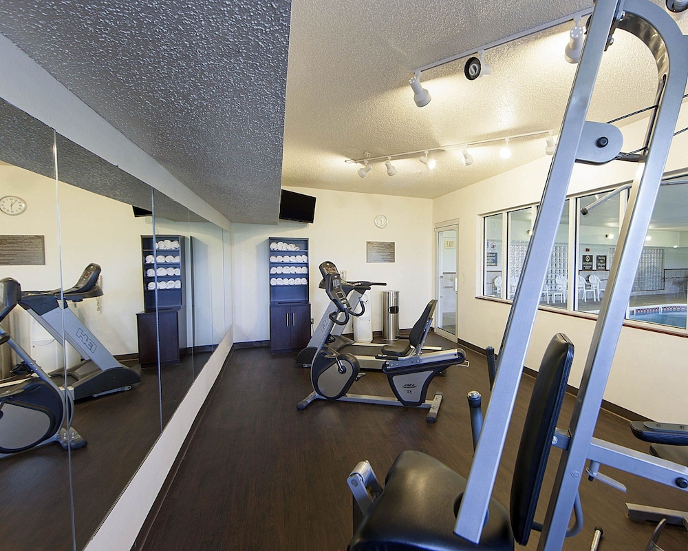 Quality Suites Addison Dallas - photo 35