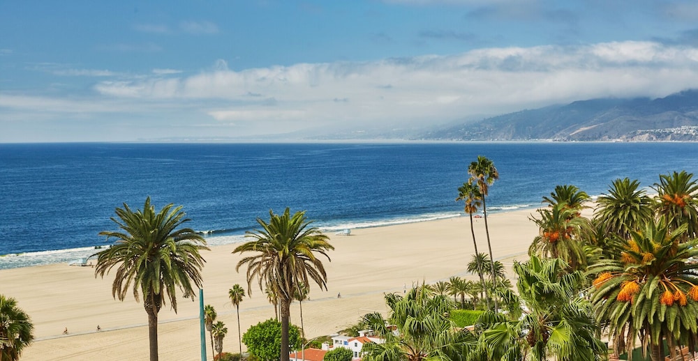 Fairmont Miramar Hotel - photo 57
