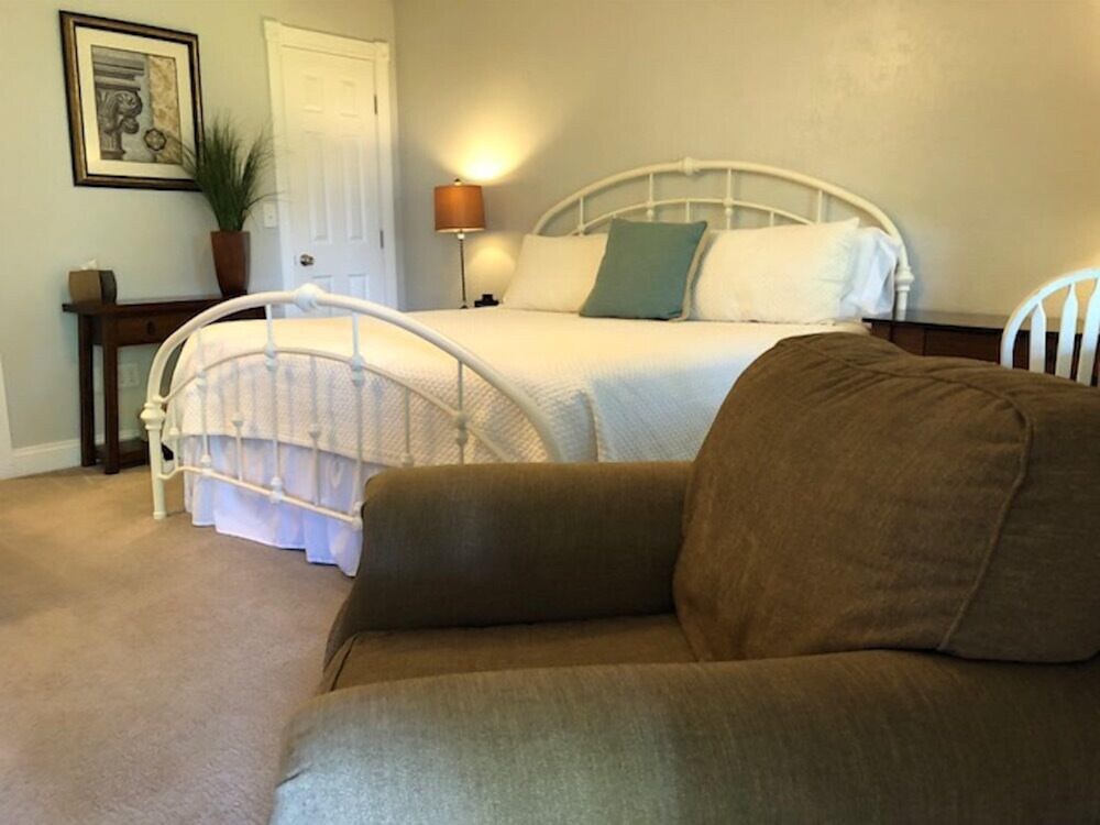 The Mount Vernon Inn - photo 22