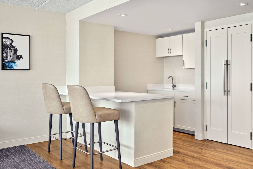 Delta Hotels by Marriott Muskegon Convention Center - photo 16