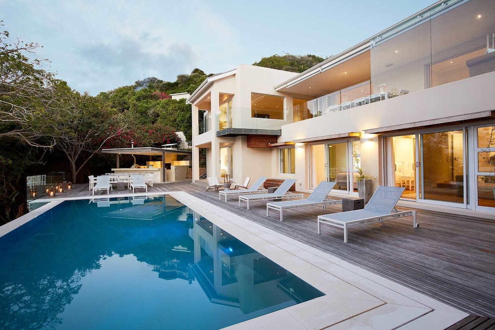 Number Eleven Self Catering Villa — 5-Star Luxury Hotel in Knysna, South Africa