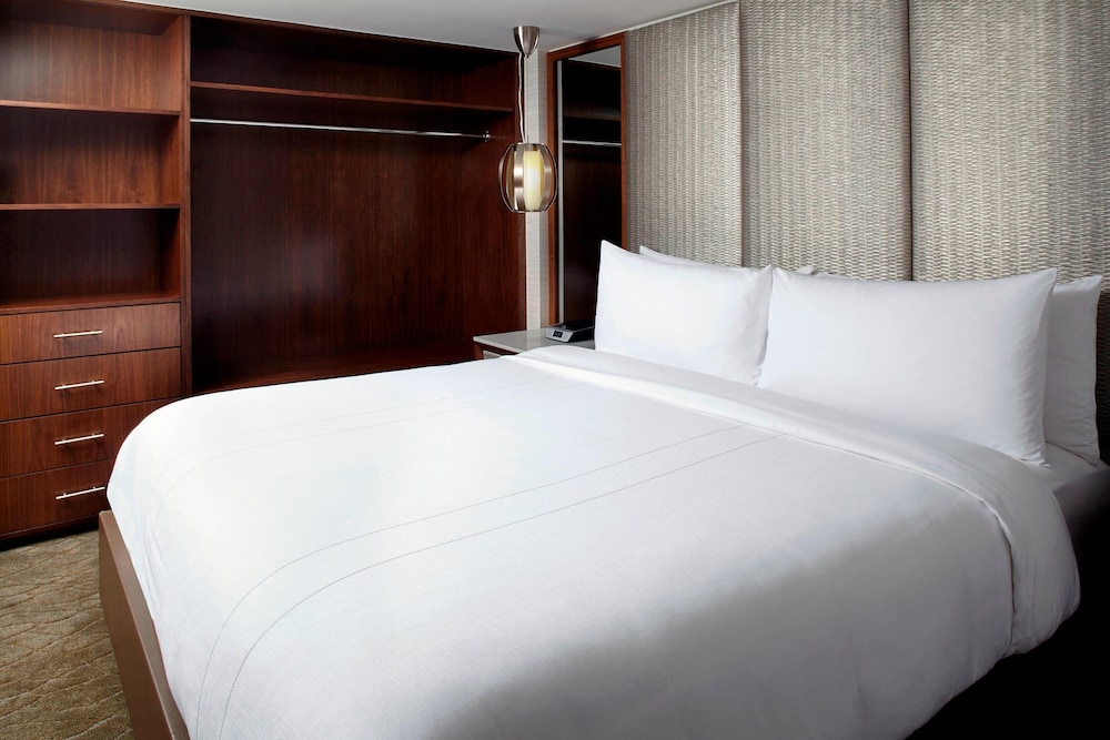 Raleigh Marriott Crabtree Valley - photo 12