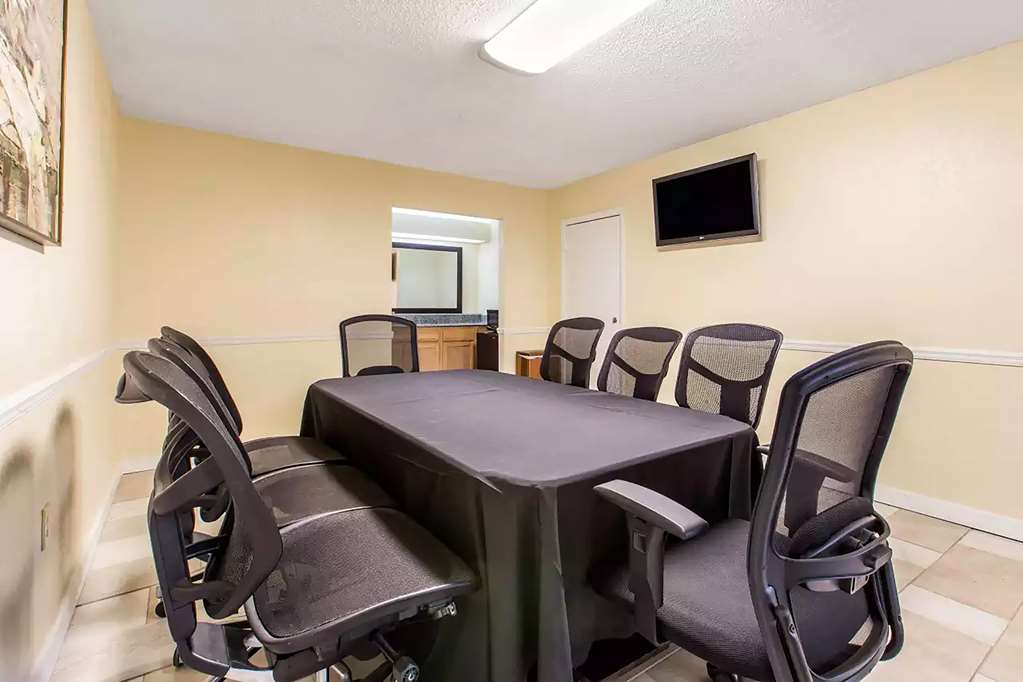 Ramada by Wyndham Santee I 95 - photo 17