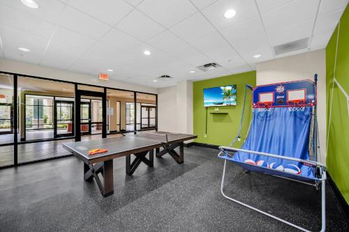 Near Disney 2BR King Queen with Hot Tub & Games room - photo 20