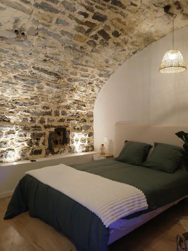 Escapade Romantique Ardechoise — hotel in Villeneuve-De-Berg