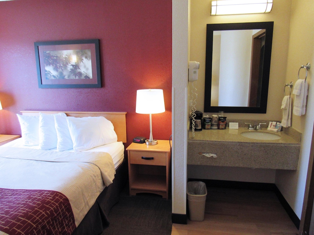 Red Roof Inn Fargo I 94 Medical Center - photo 6