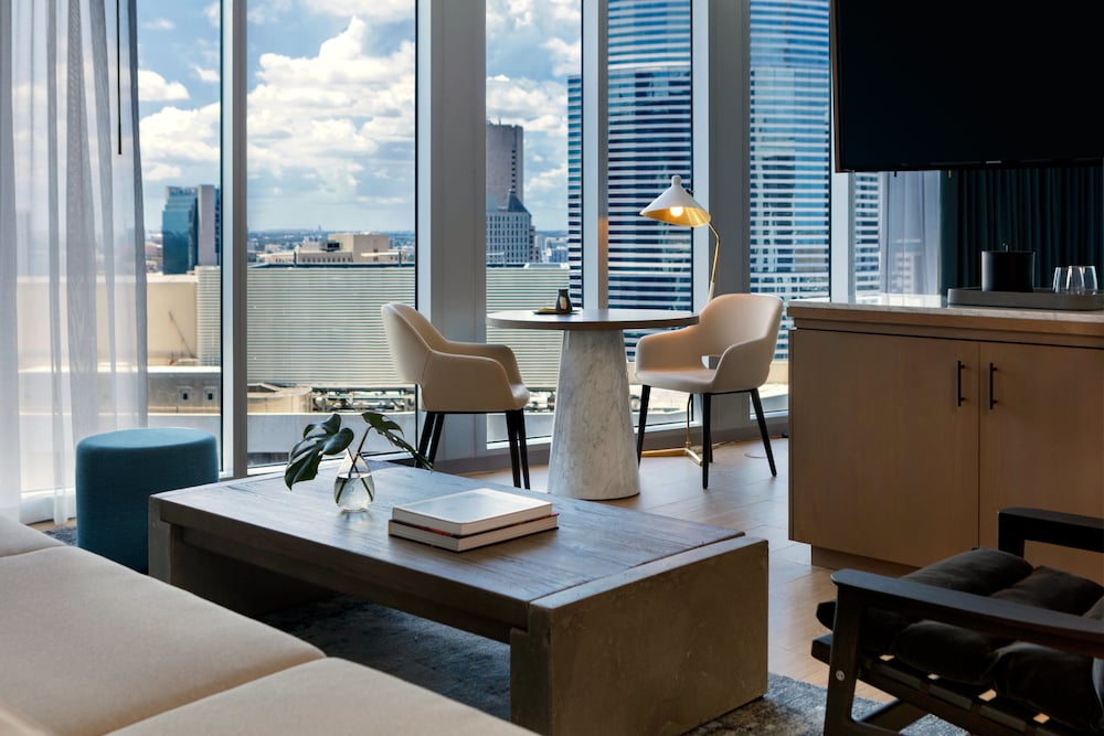 Kimpton Epic Hotel By Ihg - photo 7
