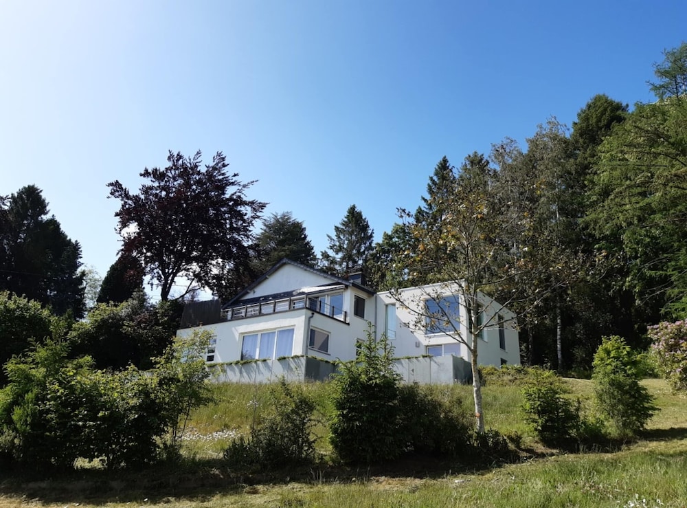 Panoramic villa with private sauna — 4-Star Luxury Hotel in Erezee, Belgium