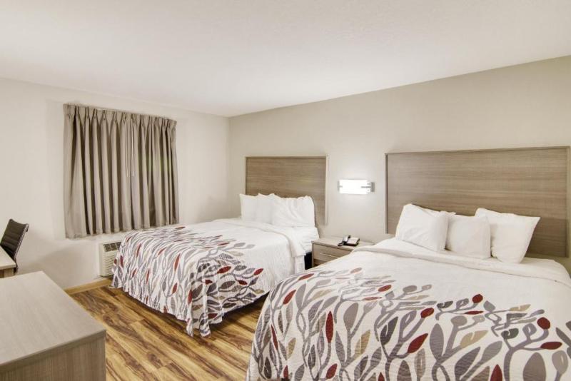 Red Roof Inn & Suites Pensacola NAS Corry - photo 14