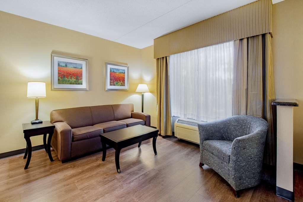 La Quinta Inn & Suites by Wyndham Bel Air I 95 Exit 77A - photo 16