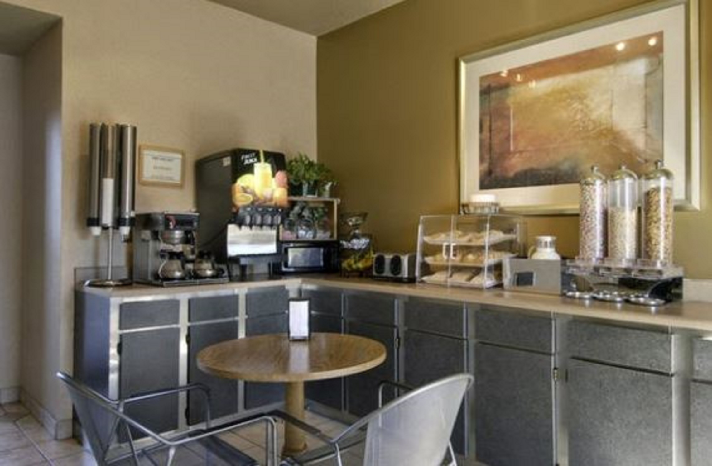 Red Roof Inn Tulsa - photo 10