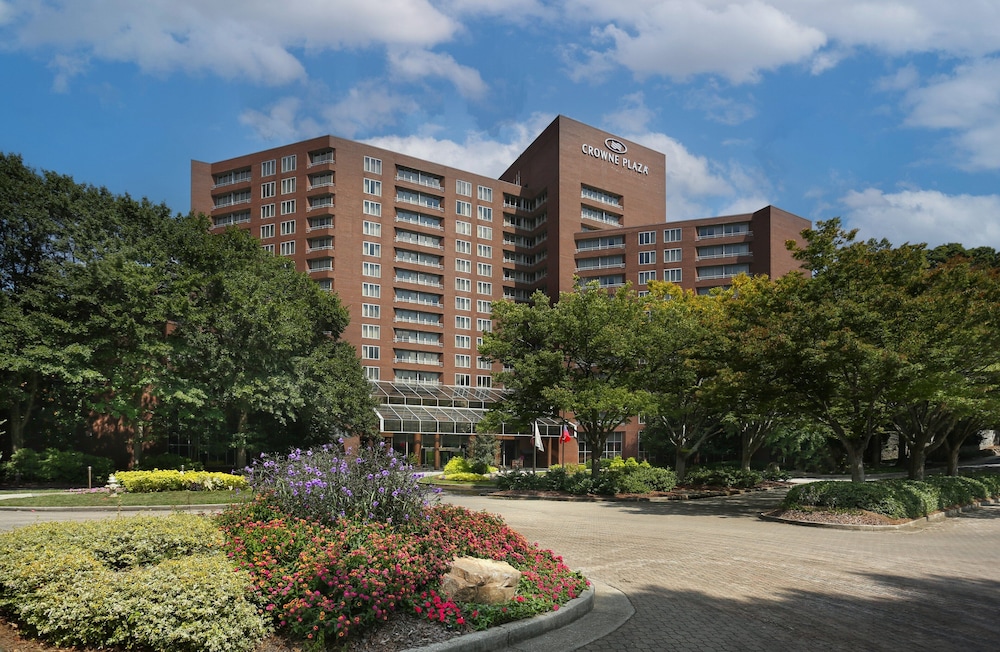 Crowne Plaza Atlanta Perimeter at Ravinia by IHG - photo 112