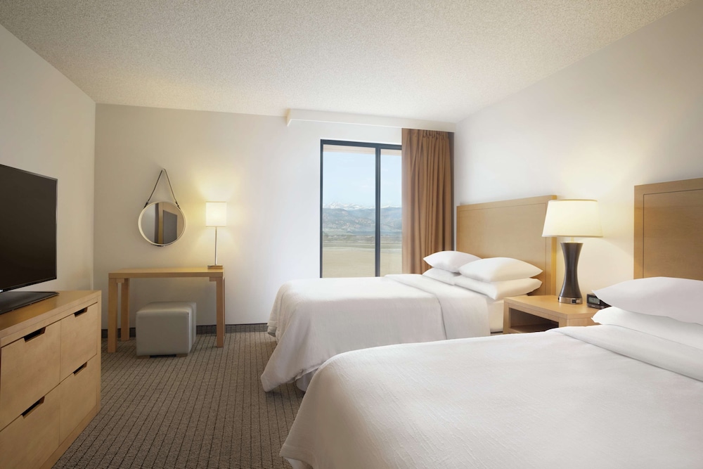 Embassy Suites by Hilton Denver International Airport - photo 16