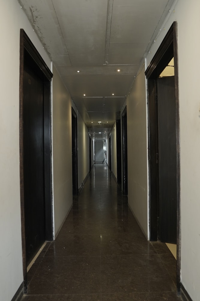 Hotel The Black Gold — Kharar — photo 3