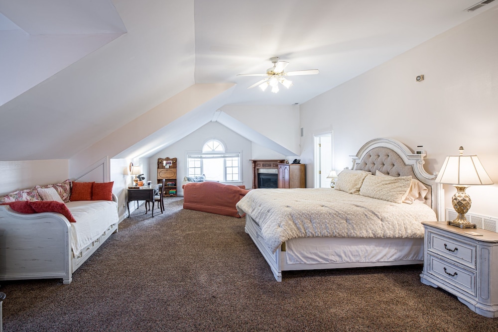 Whitestone Inn - photo 6