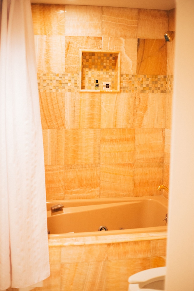 The Remington Suite Hotel and Spa - photo 21