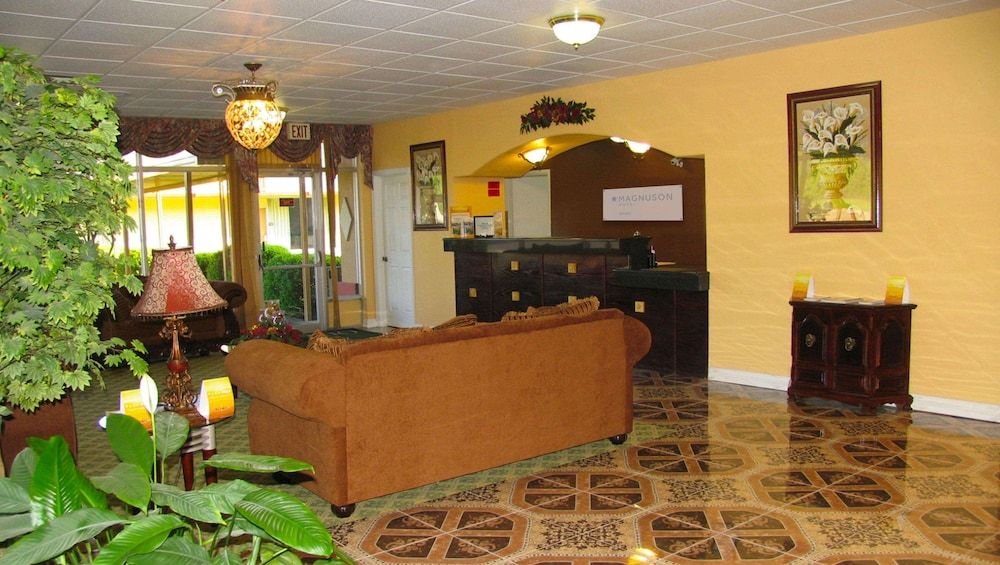 Magnuson Hotel Idabel - photo 21