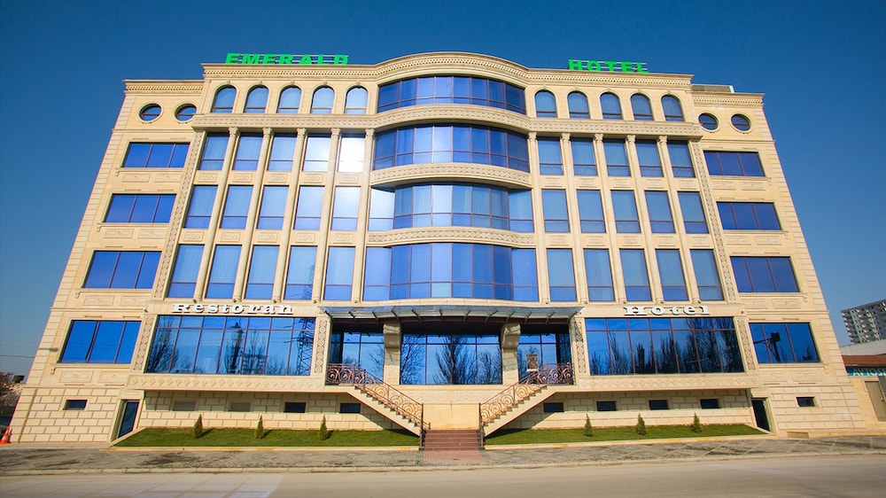 Emerald Hotel — 4-Star Luxury Hotel in Baku, Azerbaijan
