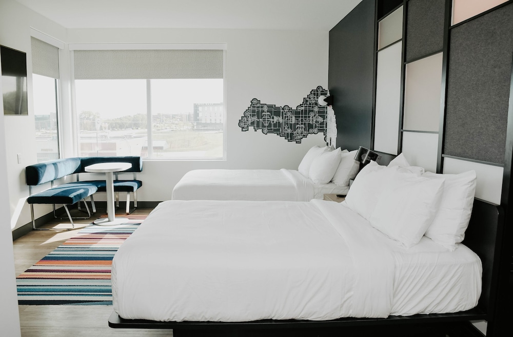 Aloft Omaha West - photo 13