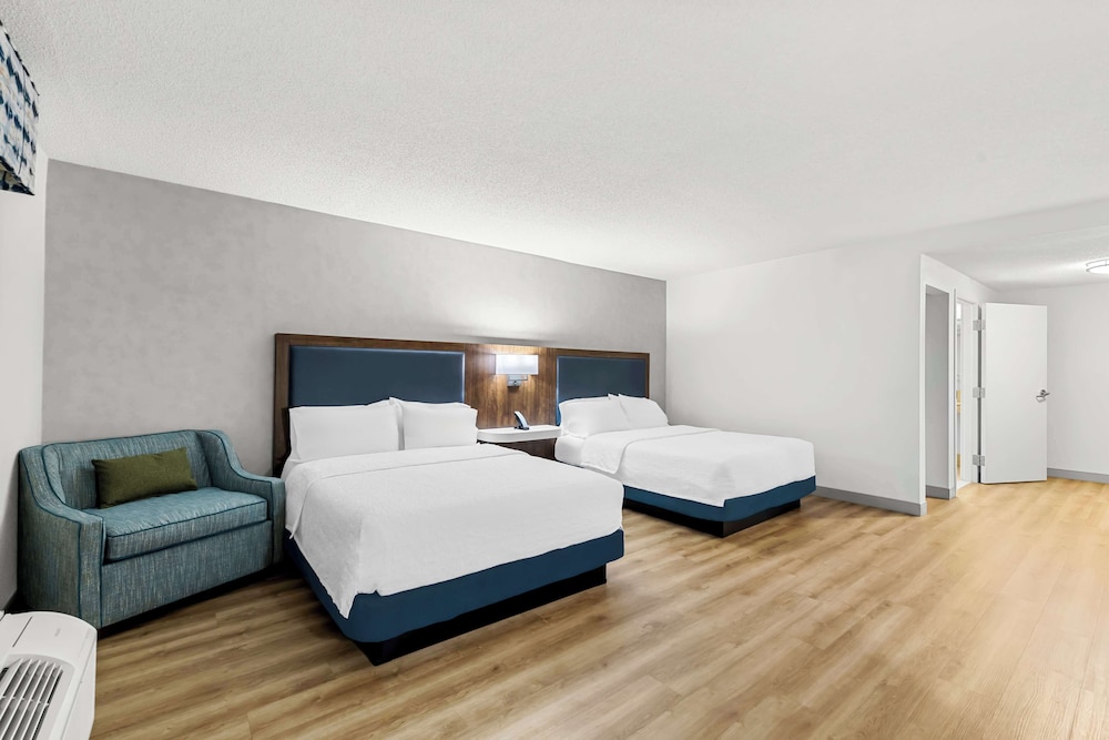 Hampton Inn Chattanooga North Ooltewah - photo 23