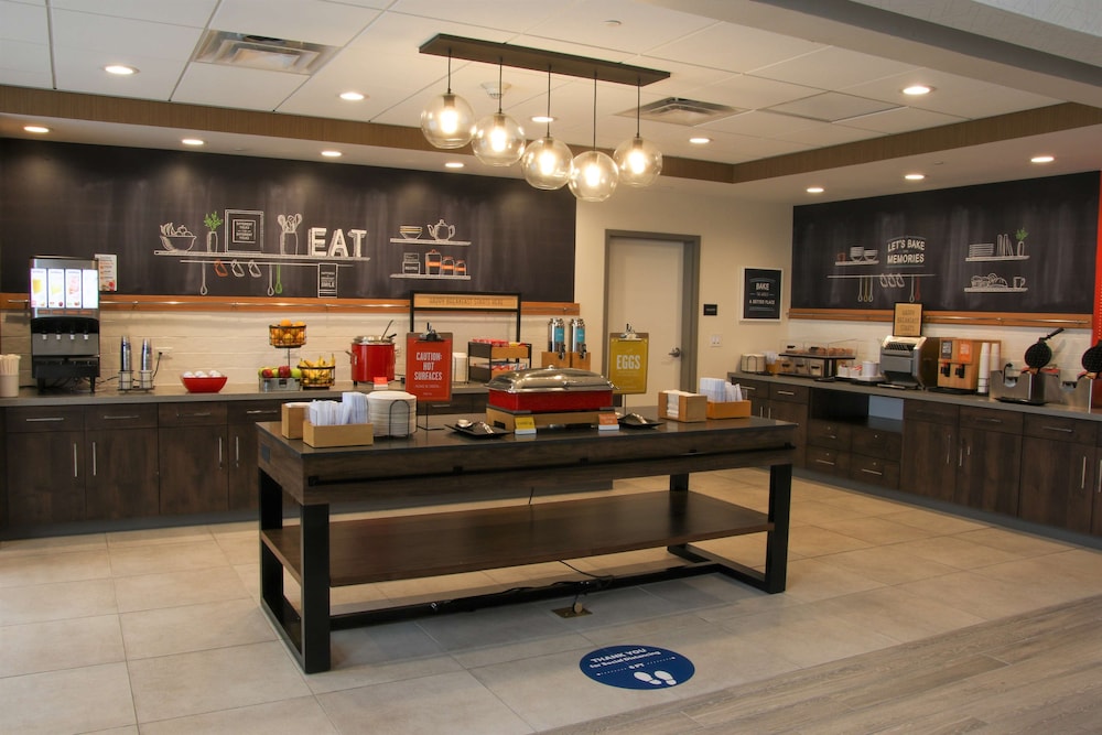 Hampton Inn & Suites Olean - photo 57