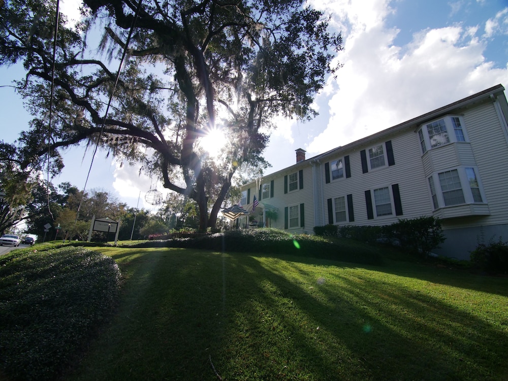 The Capitol Inn Tallahassee - photo 95