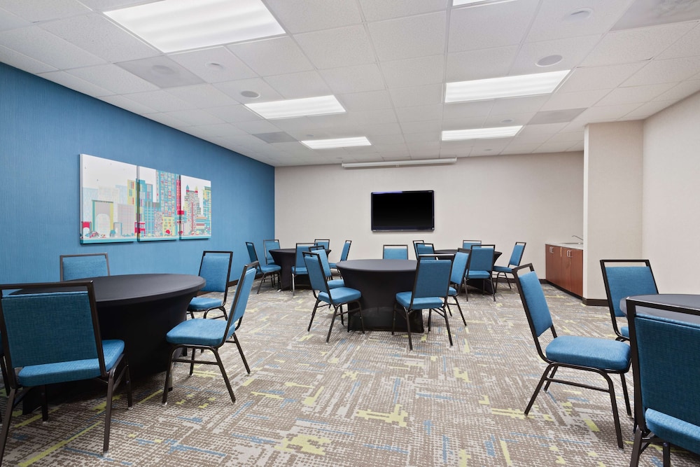 Hampton Inn & Suites Orlando Intl Dr N - photo 54