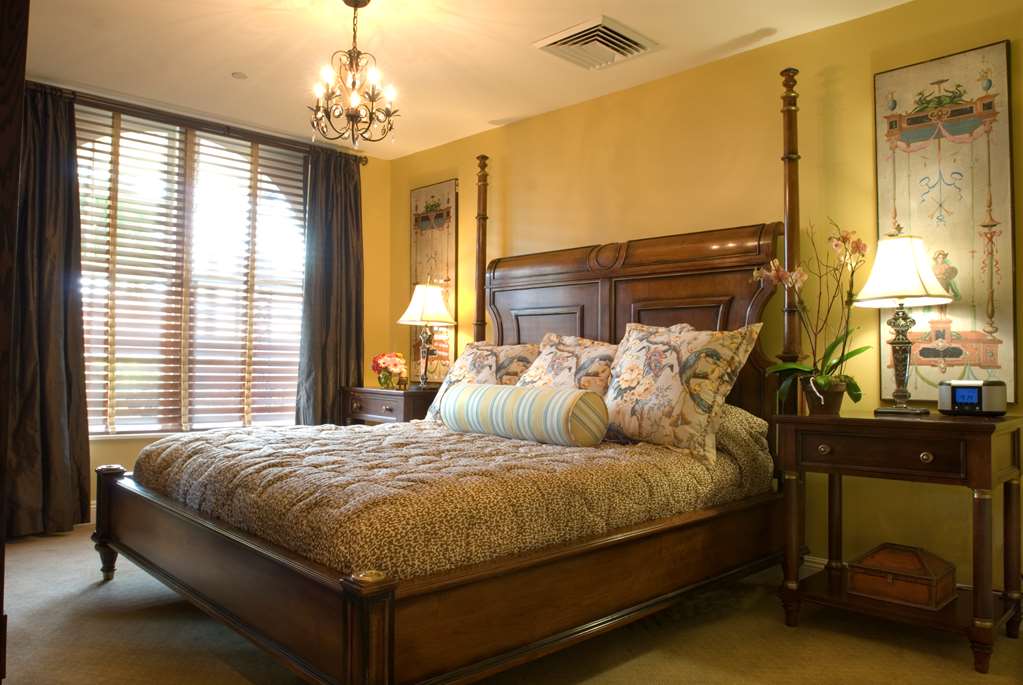 Bienville House Hotel - photo 14