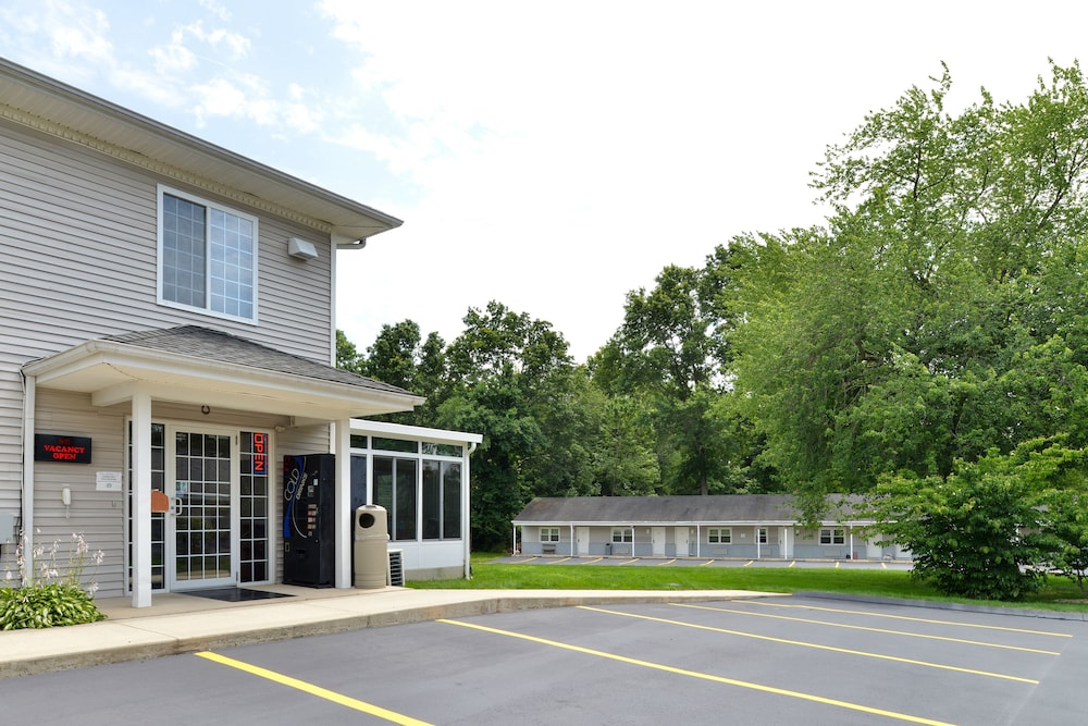 Tower Inn And Suites Of Guilford Madison - photo 7