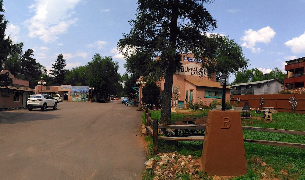 Buffalo Lodge Bicycle Resort - photo 214