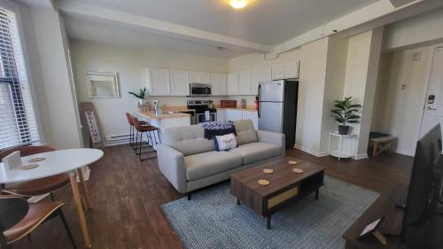 Amazing 1 BR Apt In City Center — 4-Star Luxury Hotel in Detroit, United States