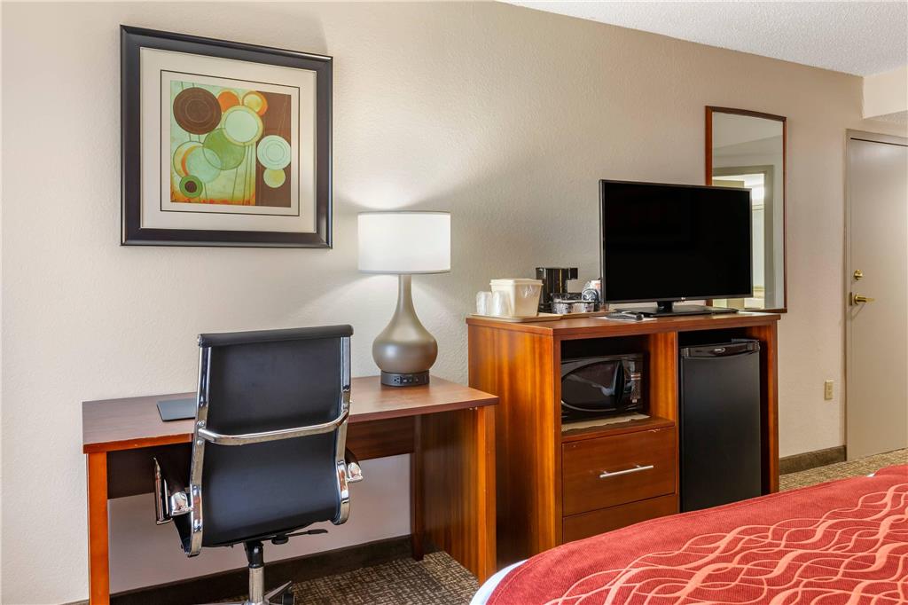 Comfort Inn Greensboro Kernersville - photo 7