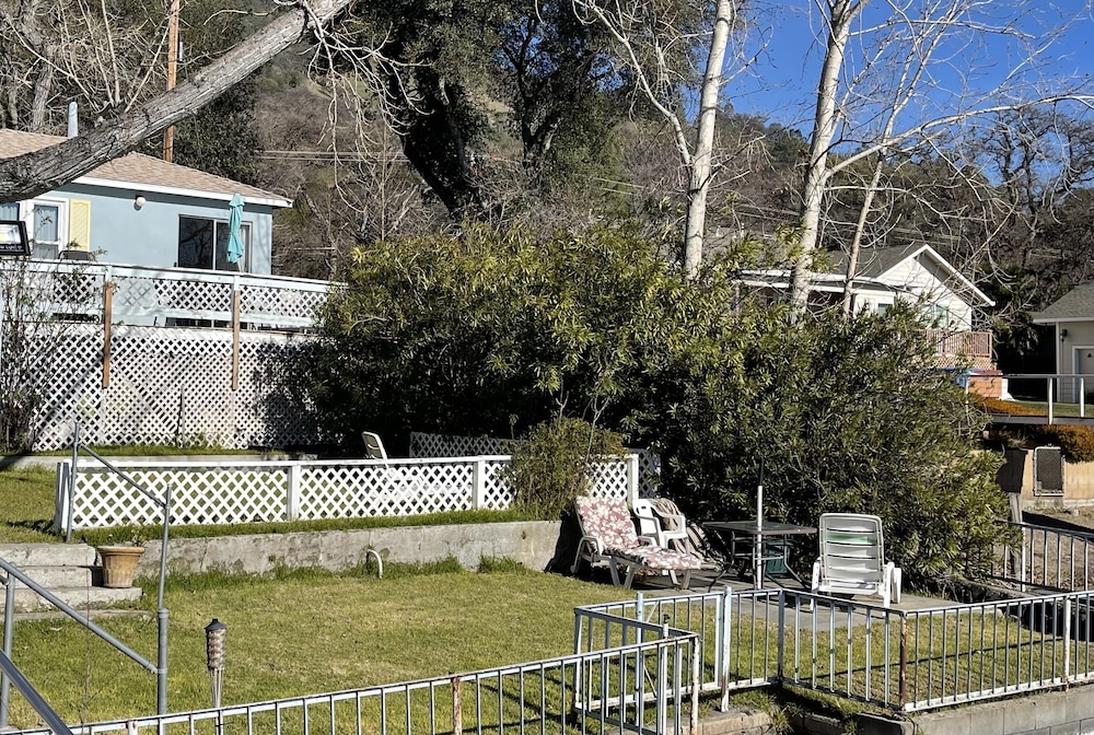 Blue Fish Cove Resort in Clearlake Oaks, United States