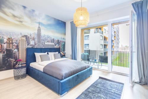 Balcony Sunny Modern — 4-Star Luxury Hotel in Budapest, Hungary